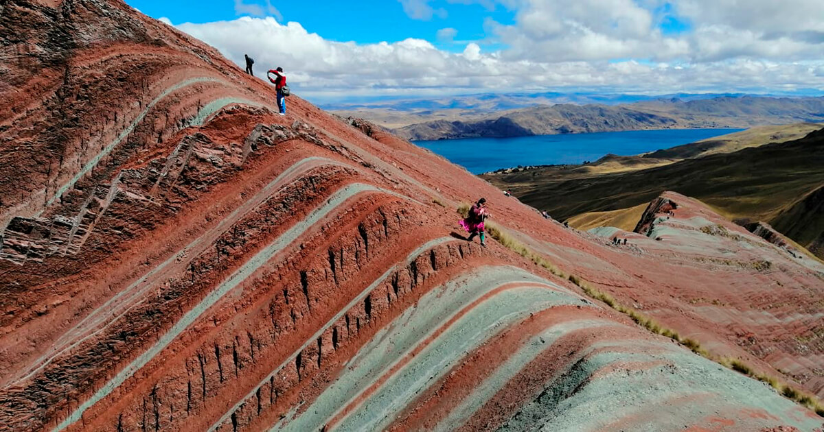 Palccoyo Rainbow mountain peru