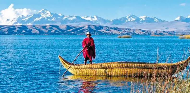 Uros floating islands made of totora reeds on Lake Titicaca, Peru